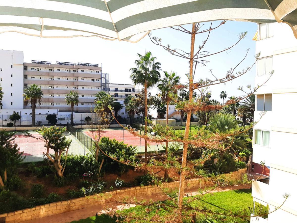 Centrally Located Apartment Close To The Ocean. Arona  Exteriör bild